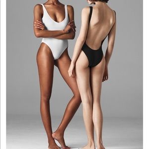 allSisters ISOMETRIC Swimsuit Black